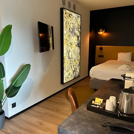 Ariane Hotel 4*